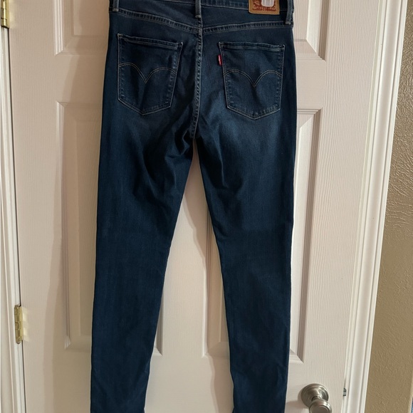 Levi’s 311 Shaping Skinny Jeans - Picture 2 of 3